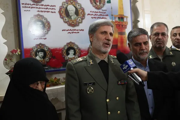 هیچ قدرتی توانایی ایستادگی در مقابل ملت ایران را ندارد