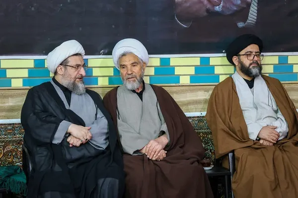 مجلس بزرگداشت قائد امت در مسجد حضرت ابوالفضل (ع) مارالان
