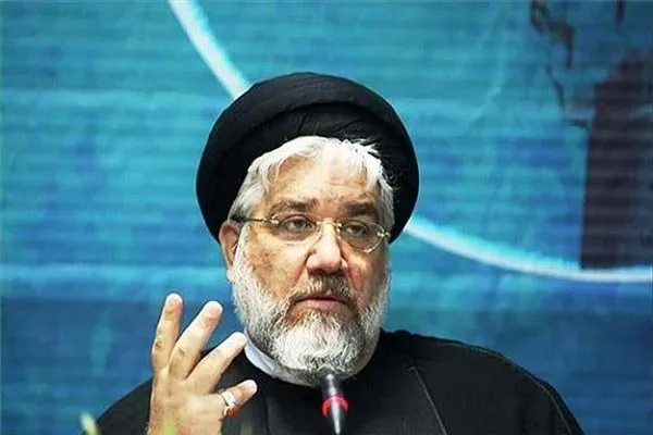 مثنوی با روش ساختاری و رویکرد کل‌نگر فهم می‌شود