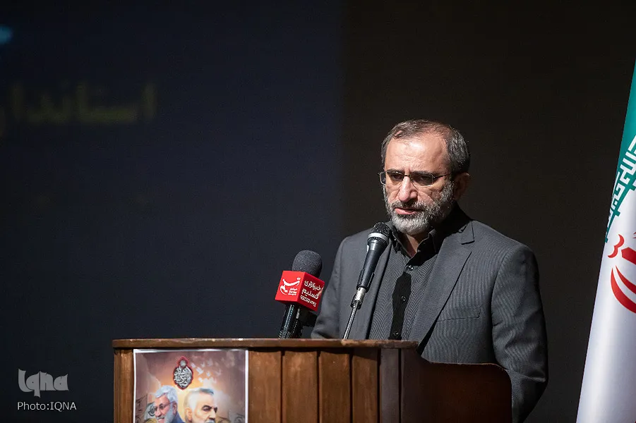 جامعه قرآنی در ساختار نظام مدیریتی حضور فعال داشته باشد
