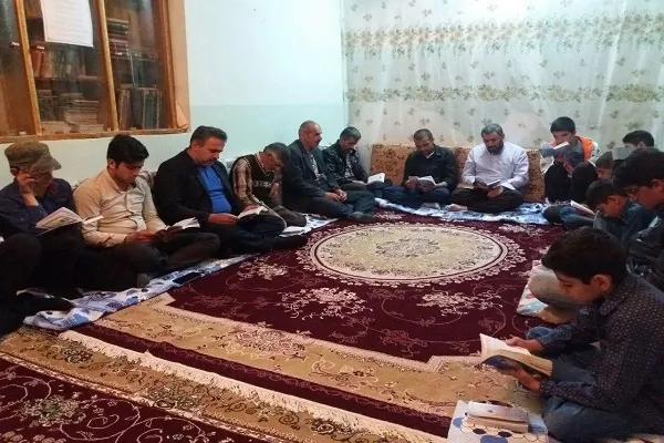 جلسه تلاوت و تفسیر قرآن برگزار می‌شود