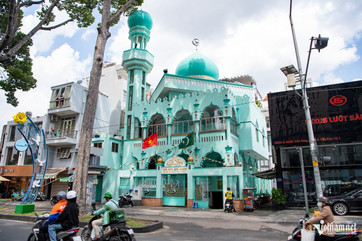 Mosque in Vietnamese City More than A Place of Worship