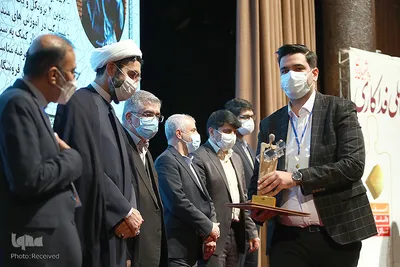  مراسم اختتامیه دهمین آیین اعطای تندیس ملی فداکاری به دانشجویان کشور
