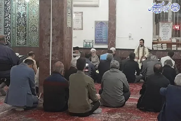محفل انس با قرآن در مسجد جامع شهرستان نوشهر