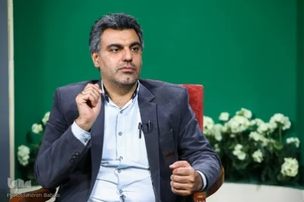 گذراندن دوره‌های علوم انسانی برای فیلمسازان ضروری است + صوت