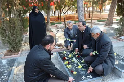 گرامیداشت روز پدر در جوار مزار شهدای ارومیه‎