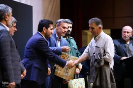 گزارش مراسم بزرگداشت آیت الله اشرفی اصفهانی و تشییع پیکر پاک شهید گمنام