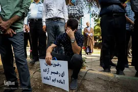 تشییع شهید گمنام با حضور دانش‌آموزان در اهواز