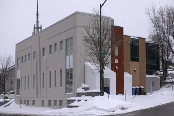 Grupo de Defesa Muçulmano Alarmado com Evento Online que Invoca Atirador de Mesquita de Quebec