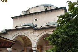 Masjid Gazi Husrev-beg; Monumen Seni Arsitektur Tabriz di Jantung Sarajevo

 