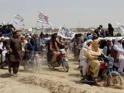 طالبان نے 24 گھنٹے میں 2 صوبائی دارالحکومتوں کا کنٹرول حاصل کرلیا