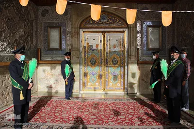 عطرافشانی حرم شاهچراغ(ع) در روز میلاد امام حسین(ع)‎‎