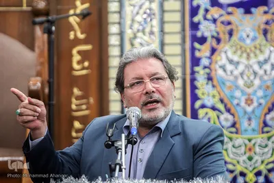 دکتر مهدی دغاغله، پیشکسوت و استاد قرآن کریم در محفل انس با قرآن در مسجد رسول اکرم(ص) اهواز
