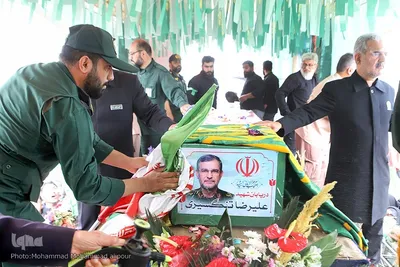 تشییع دریابان پاسدار شهید علیرضا تنگسیری در آبادان
