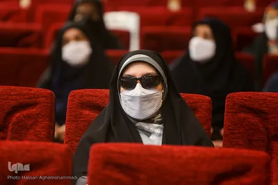 مراسم رونمایی از مجموعه کتب چهل جلدی گام به گام