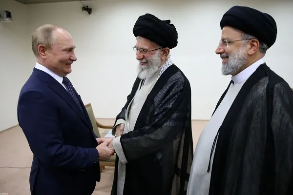 Путин провел встречу с Верховным лидером Ирана