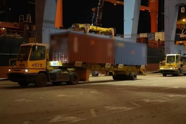 Soyqırımçı İsrail, dəstəkləyicisi ABŞ tərəfindən Göndərilən Yüksək Tonajlı Bombalar Aldı