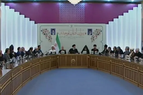ضرورت تقویت انسجام در دفاع از ادیان الهی
