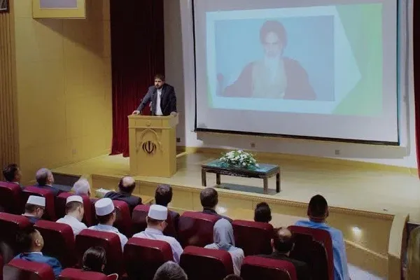 مراسم سالگرد ارتحال امام خمینی(ره) در چین برگزار شد