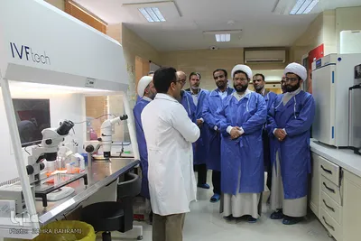 بازدید اساتید حوزه و دانشگاه از مرکز درمان ناباروری/عکاس: زهرا بهرامی