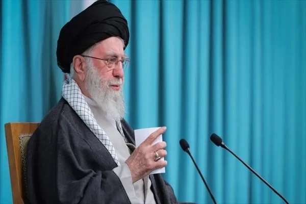 Oficina del Líder de Irán reitera que no se puede confiar en EEUU