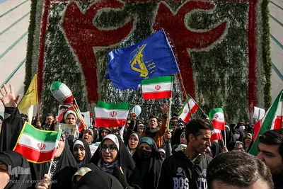 جشن پیروزی انقلاب اسلامی در میدان آزادی