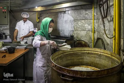 نازنین معصومی، کمک آشپز رستوران غذای سالم 