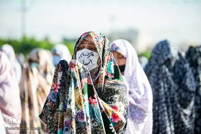 Gebet zum Fest des Fastenbrechens im Schrein von Abdul Azim Hasani (as)