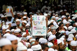 People March in Bangladesh to Condemn Insulting Remarks about Holy Prophet, Urge Boycotting Indian Products   