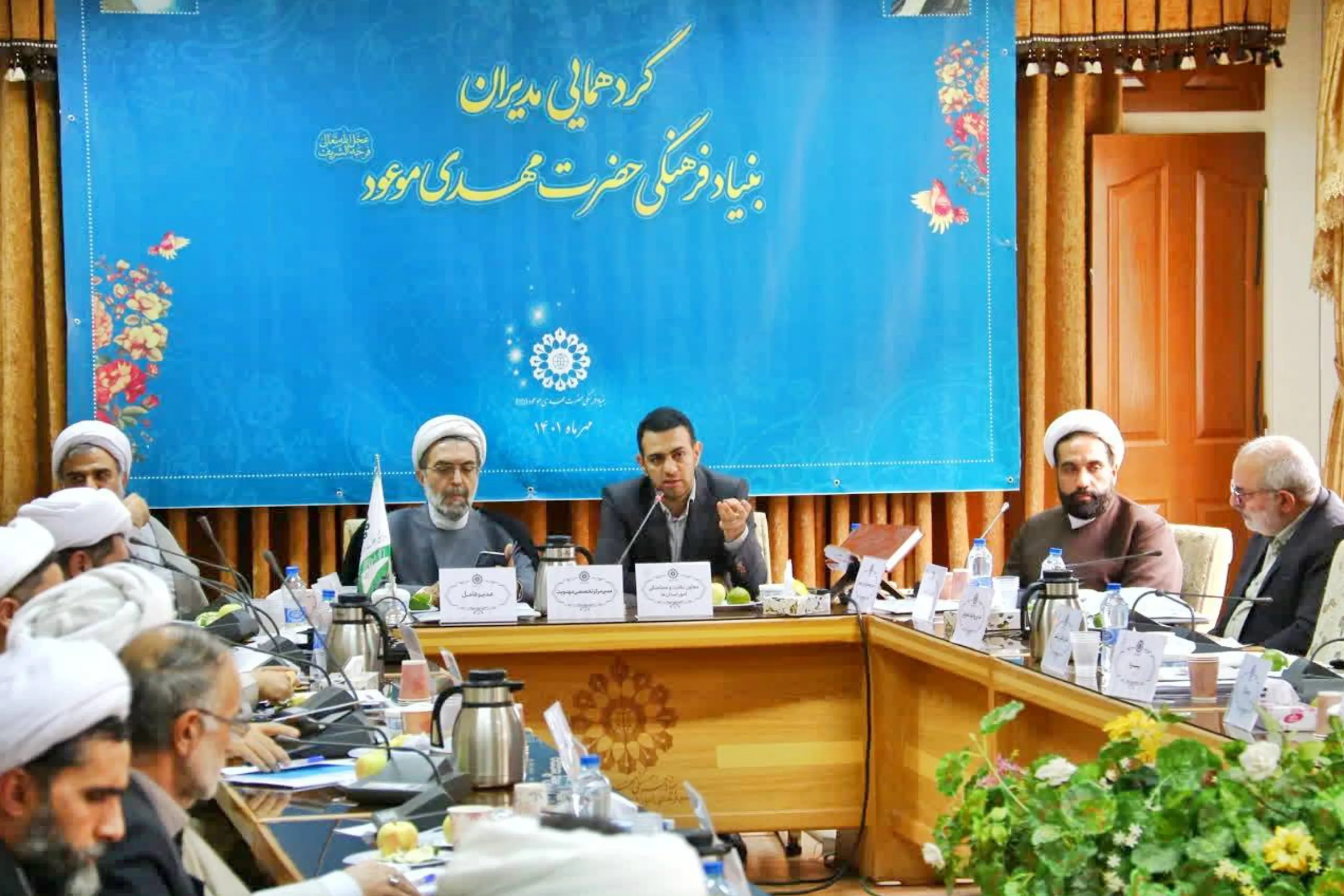 ترویج معارف مهدویت را محدود به مناسبت‌های مذهبی نکنیم
