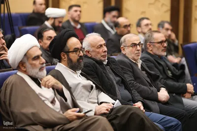 نشست تخصصی «انقلاب، جهاد و مقاومت و عزت بین‌المللی»