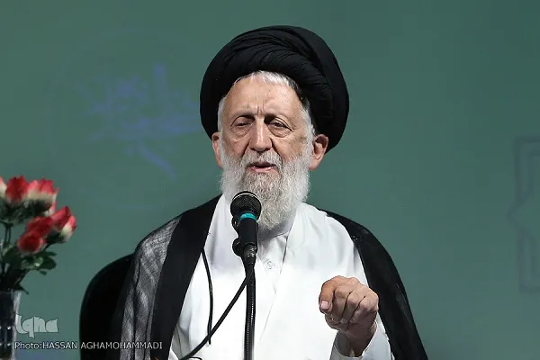 تبیین اصول اسلام در ارتباط با نخبگان جهان اسلام