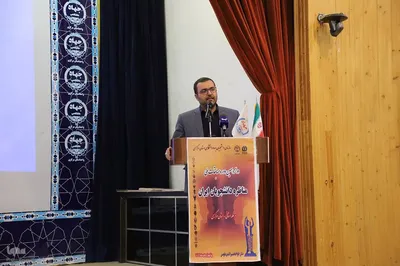 مراسم تجلیل از برگزیدگان دوازدهمین دوره مسابقات مناظره دانشجویی استان مرکزی