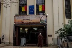 Nasuspinde ang Guro sa Belgium Dahil sa Nakakasakit na mga Kartun
