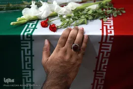 زیارت پیکرهای مطهر و تازه تفحص شده ۱۳۵شهید گمنام دفاع مقدس در معراج الشهدای تهران