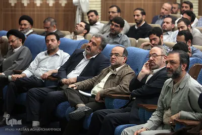 همایش جامعه قرآنی، بصیرت، رسالت و آسیبها