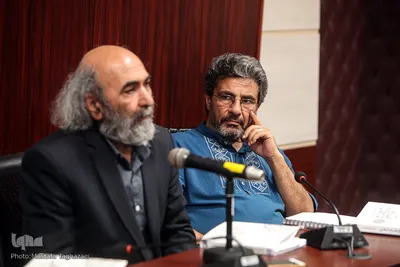 نقد و بررسی کتاب درآمدی به تاریخ فلسفه اسلامی