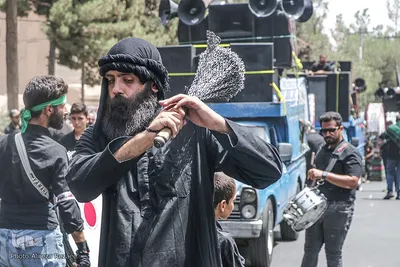 عزاداری و نماز ظهر عاشورا در بیرجند