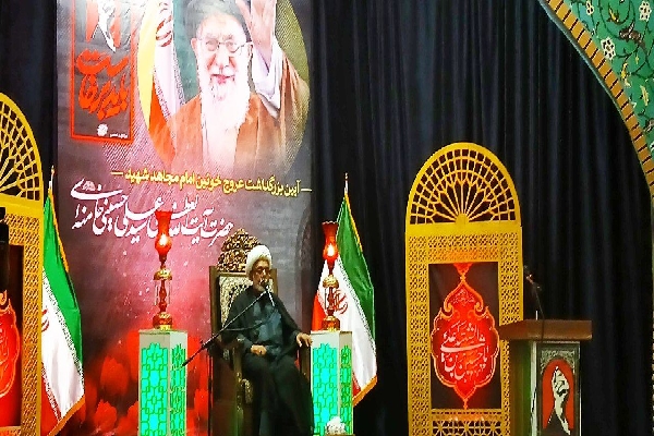 سخنرانی در حسینیه ثارالله