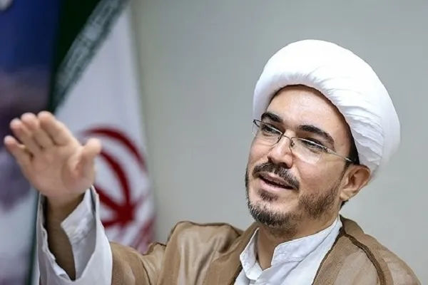 نقش کلیدی دعا و انس با صحیفه سجادیه در مقابله با شیطان
