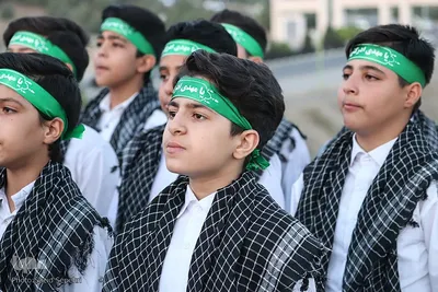 مراسم اهتزاز پرچم مزین به نام امیر المومنین علیه السلام در ملایر
