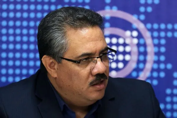 خودروسازان رضایت مردم را جلب نمی‌کنند