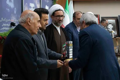 برگزاری مراسم گرامیداشت شهدای بمباران 27 دی دانشگاه تبریز
