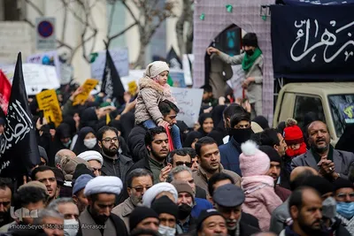 تشییع پیکرهای ۱۲ شهید گمنام در مشهد مقدس