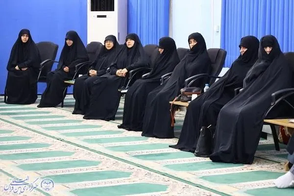 آیین تجلیل از دست‌اندرکاران کنگره بزرگداشت علامه مصباح یزدی (ره)