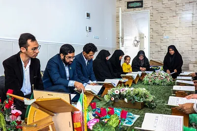 محافل انس با کلام الله مجید در منزل خانواده‌های شهدای حرم مطهر شاهچراغ(ع)