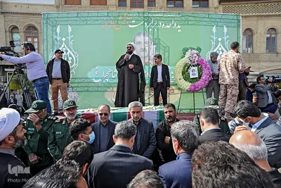 حضور حماسی همدانی‌ها در تشییع پیکر مطهر «احسان مرادی» شهید حرم شاهچراغ
