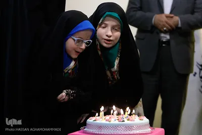 جشن تولد ۱۳ سالگی زهرا خلیلی حافظ نوجوان روشندل کل قرآن‌کریم و نفر چهارم مسابقات بین‌المللی کشور امارات در خبرگزاری ایکنا
