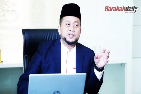 Jangan normalisasikan zina dan LGBT