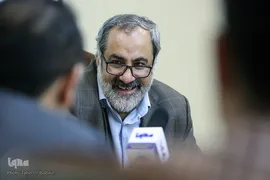 نقد و بررسی کتاب نگرشی منظومه‌ای و دیالکتیکی به سینما
